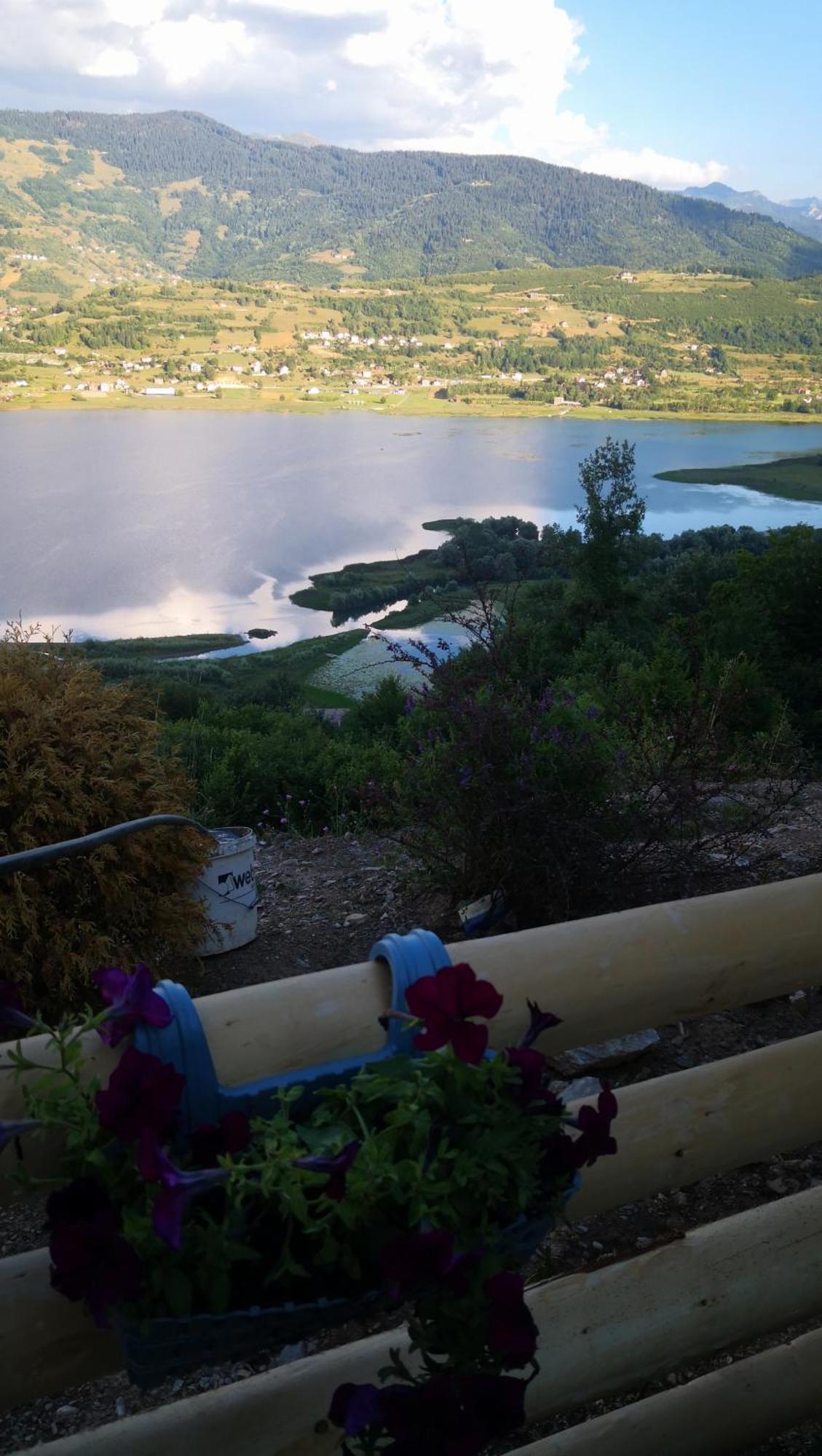 Suncani Brijeg Eco Village Плав Екстериор снимка