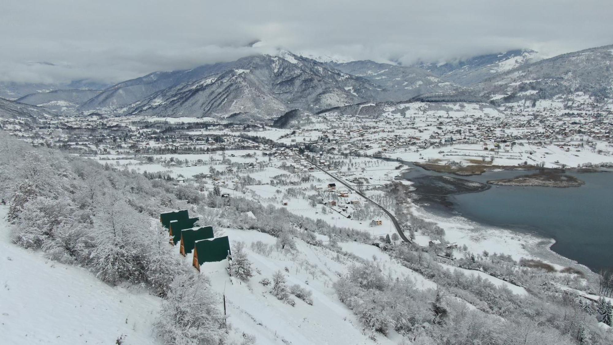 Suncani Brijeg Eco Village Плав Екстериор снимка