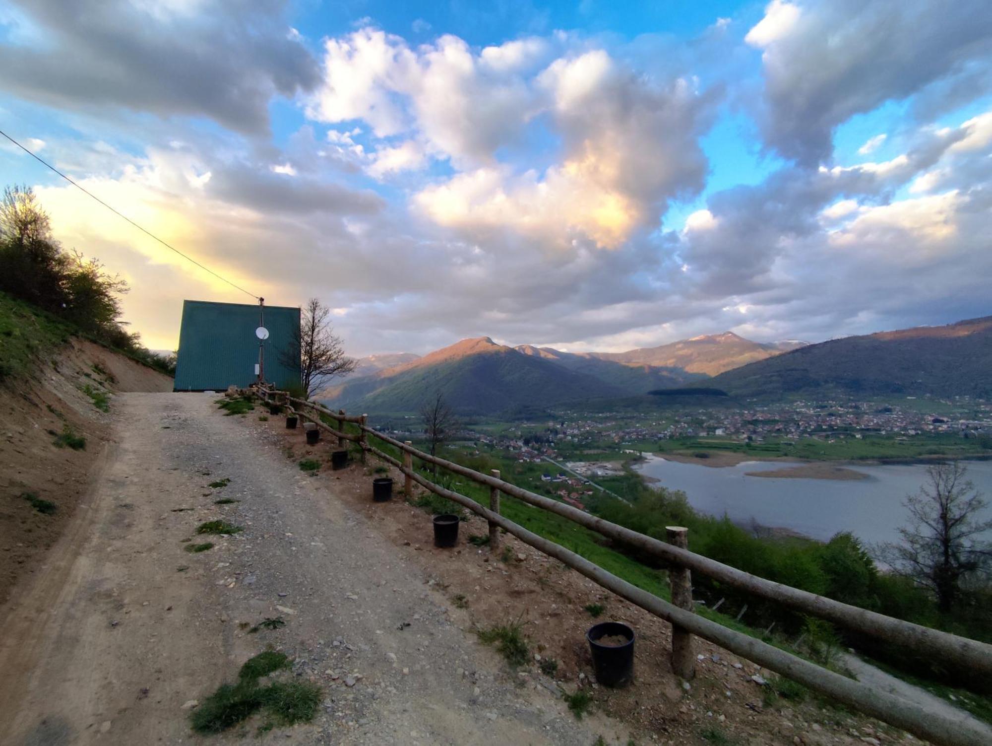 Suncani Brijeg Eco Village Плав Екстериор снимка