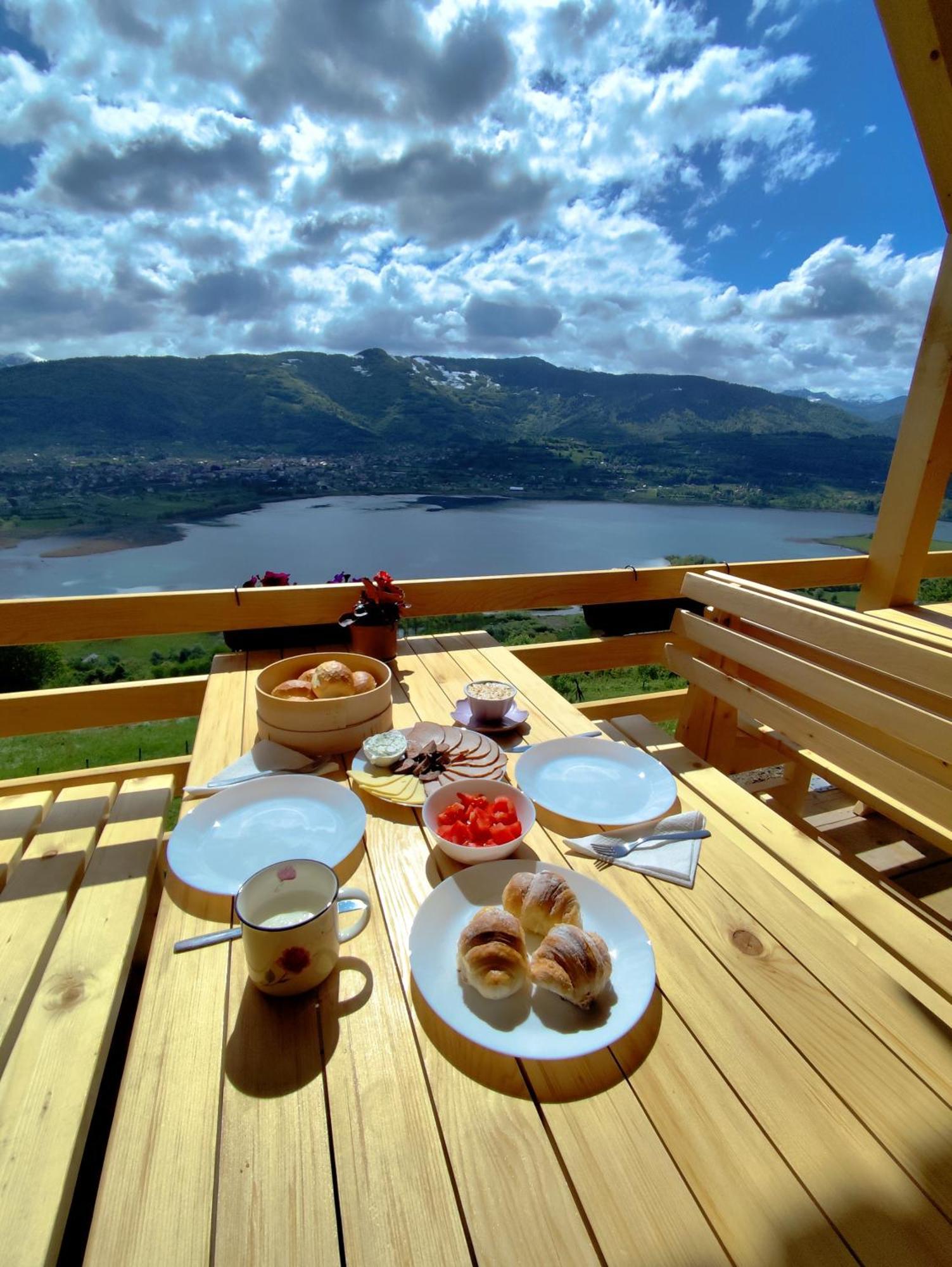 Suncani Brijeg Eco Village Плав Екстериор снимка